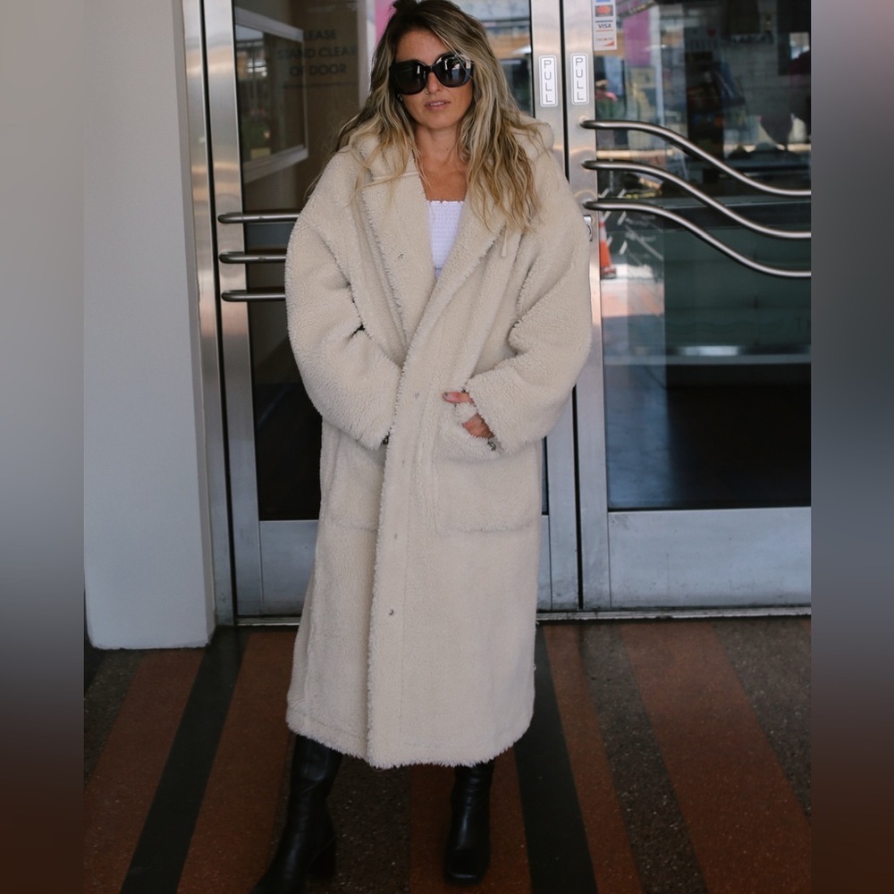 NWT Stand Studio Cream Oversized Teddy Hooded Coat - The Jessica Jacket